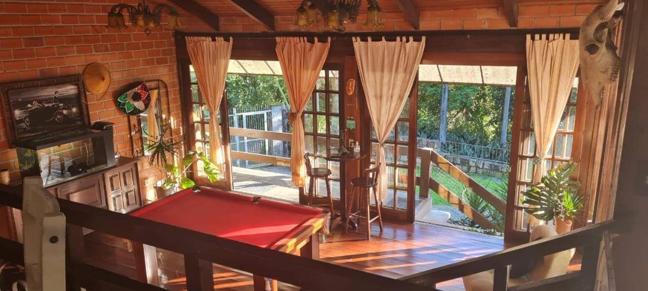 Gajah Hotel Джойнвил Екстериор снимка